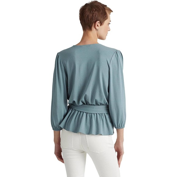 Blusa de punto con sobrefalda