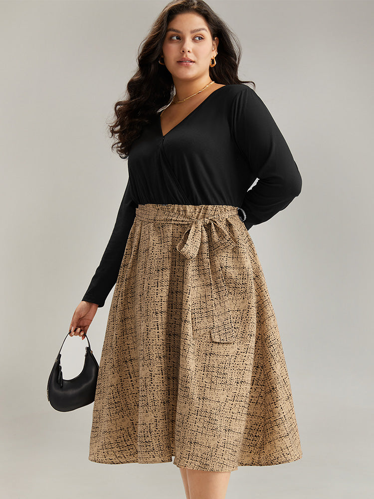 Vestido midi con estampado geométrico