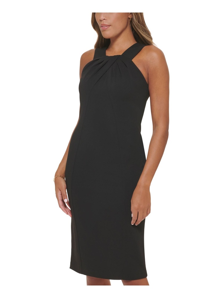 Vestido tubo con cuello halter plisado