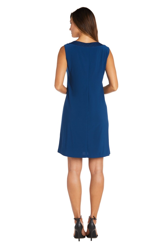 Saco formal con detalles metálicos