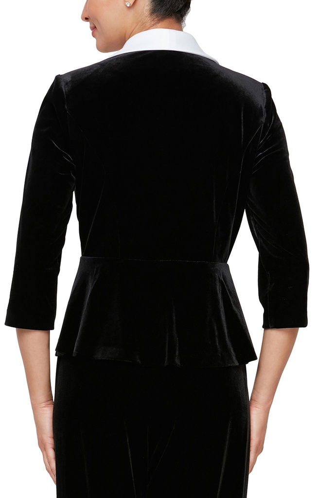 Blusa de terciopelo con cuello de satén