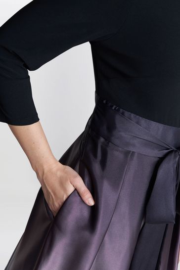 Vestido con falda plisada y degradado