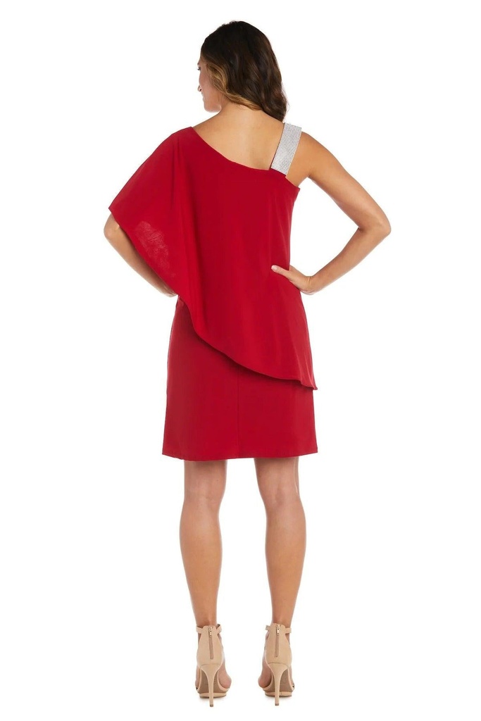 Vestido de un hombro con brillantes