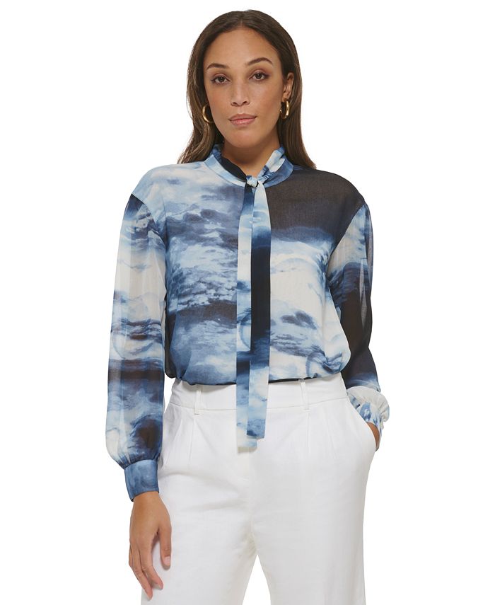 Blusa con estampado de nubes