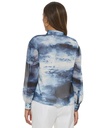 Blusa con estampado de nubes
