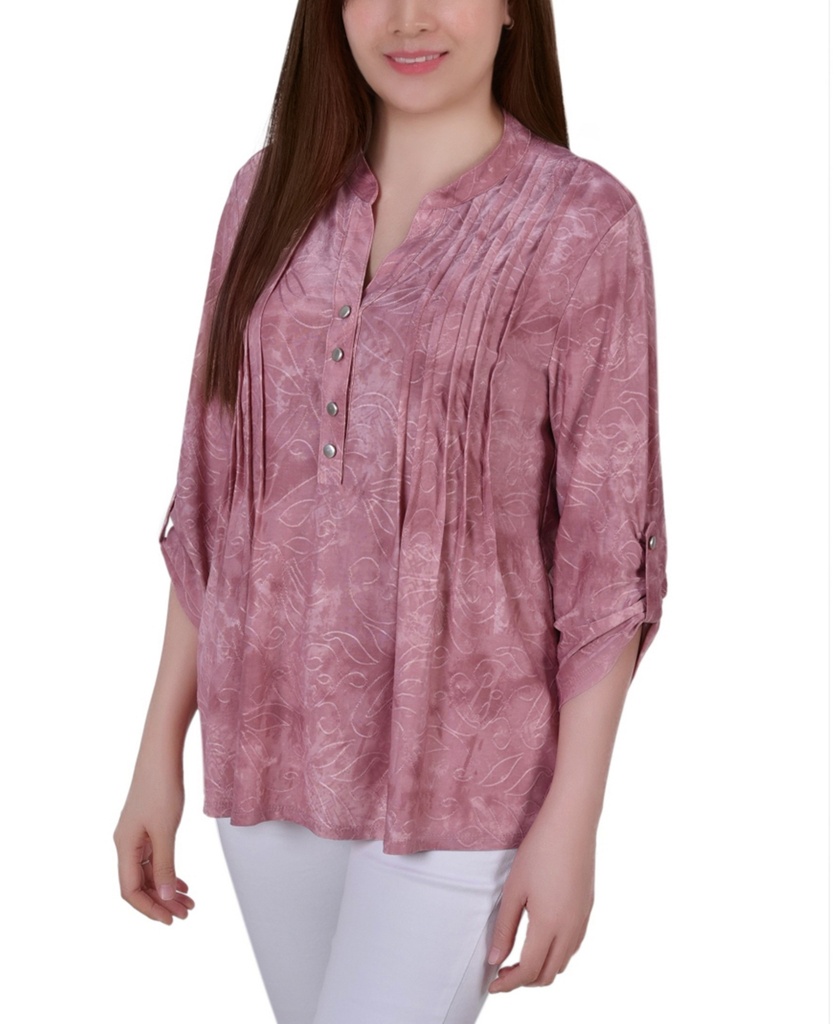 Blusa con mangas enrolladas