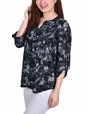 Blusa con mangas enrolladas