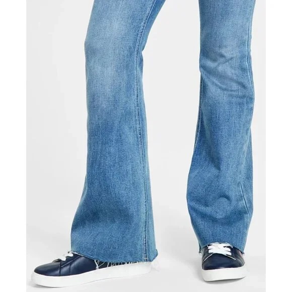 Jeans flare tiro de talle alto
