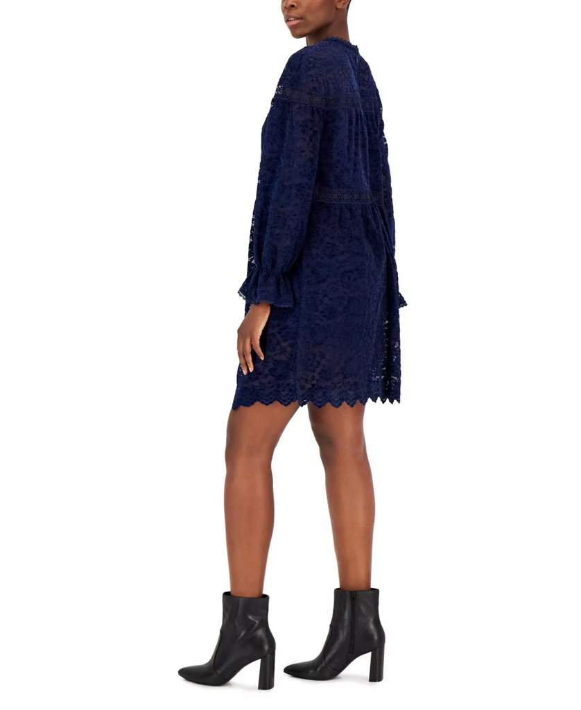 Vestido corto de encaje de terciopelo