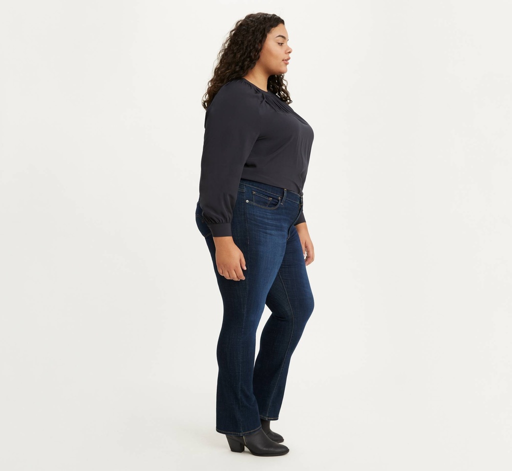 Jeans  con corte clásico tipo bota