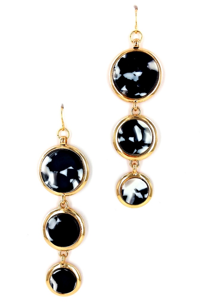 Aretes colgantes de resina