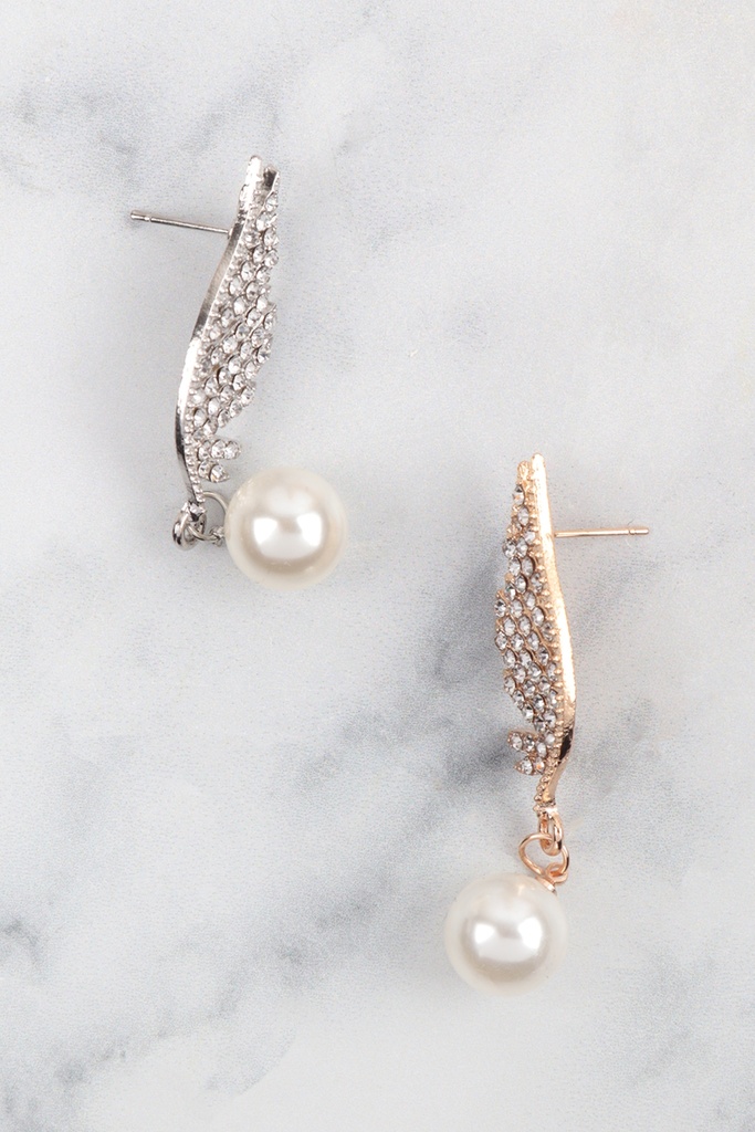 Aretes de pluma con diamantes