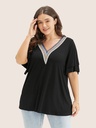 Blusa con escote bordado