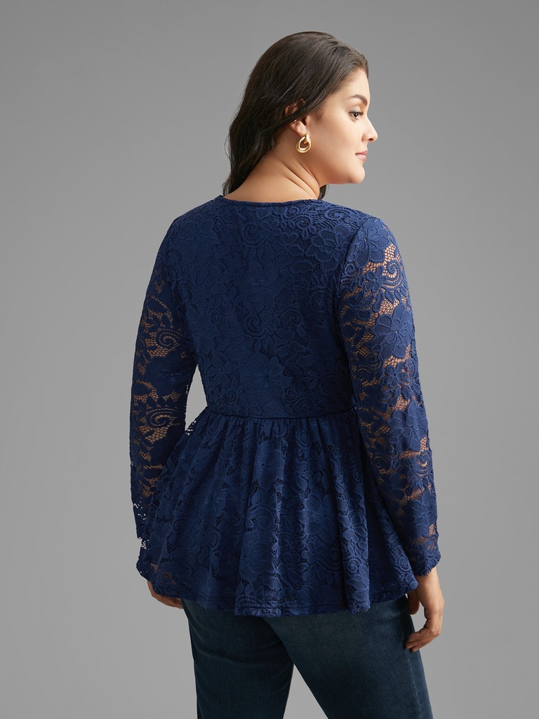 Blusa formal de encaje floral