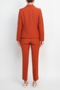Traje de dos piezas con chaqueta