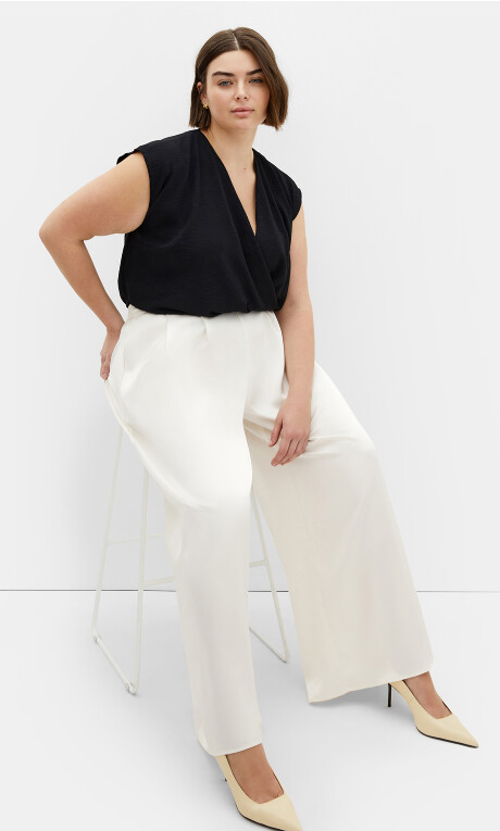 Pantalón palazzo de satén brillante