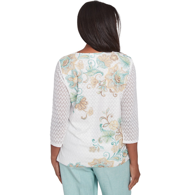Blusa bordada con flores bohemias