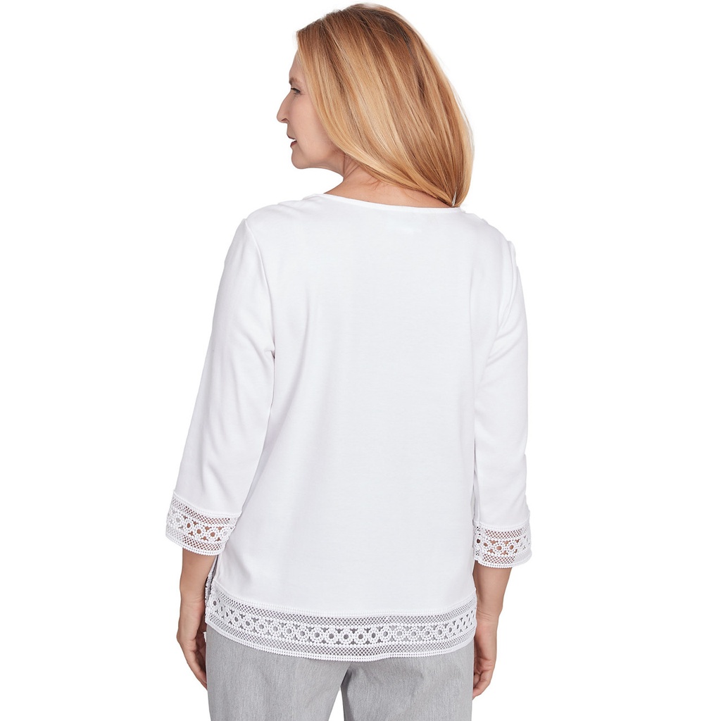 Blusa con ribete de encaje liso y collar