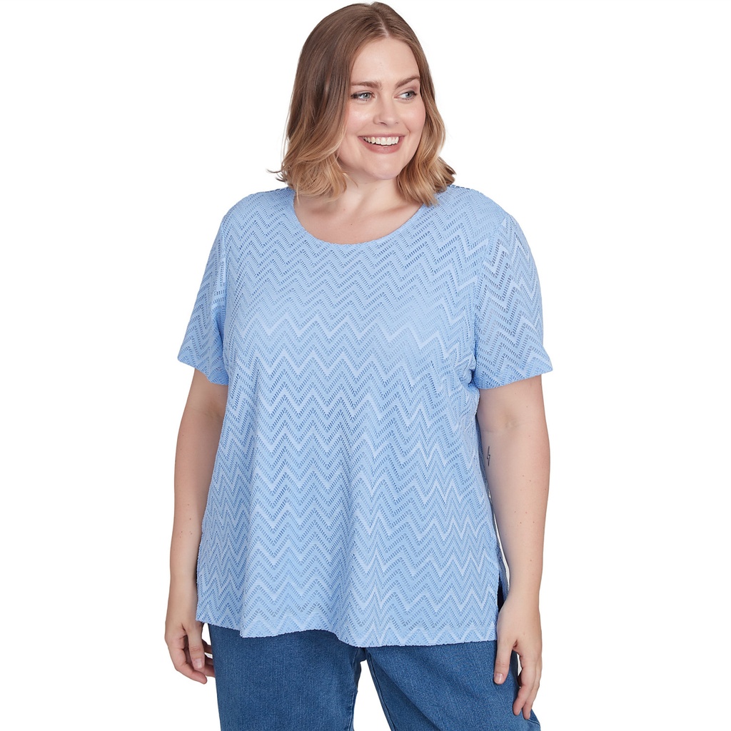 Blusa bordada con flores bohemias