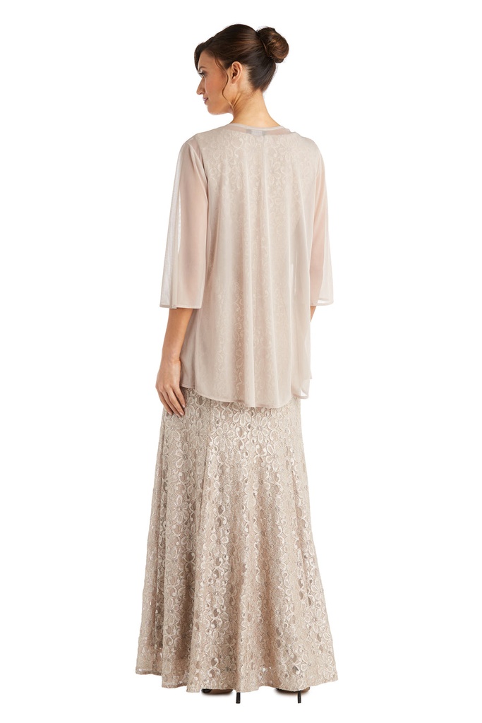 Vestido largo evasé con escote adornado