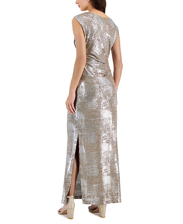 Vestido sin mangas con escote en V