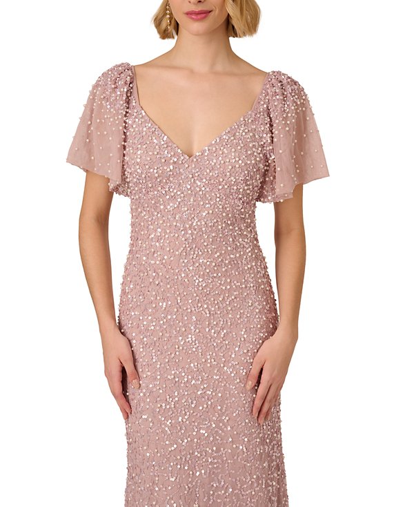 Vestido con capa y frente retorcido