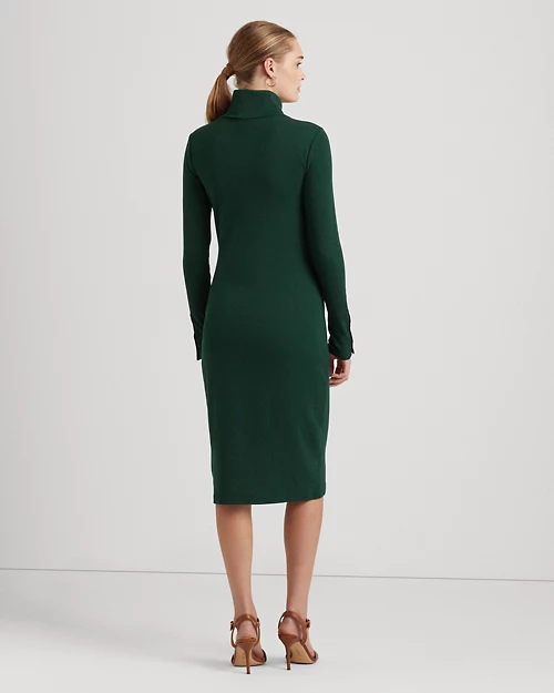 Vestido tejido de cuello alto