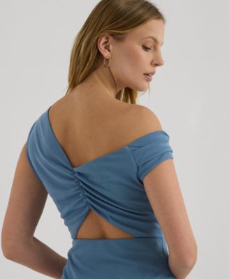 Vestido con pliegues de origami