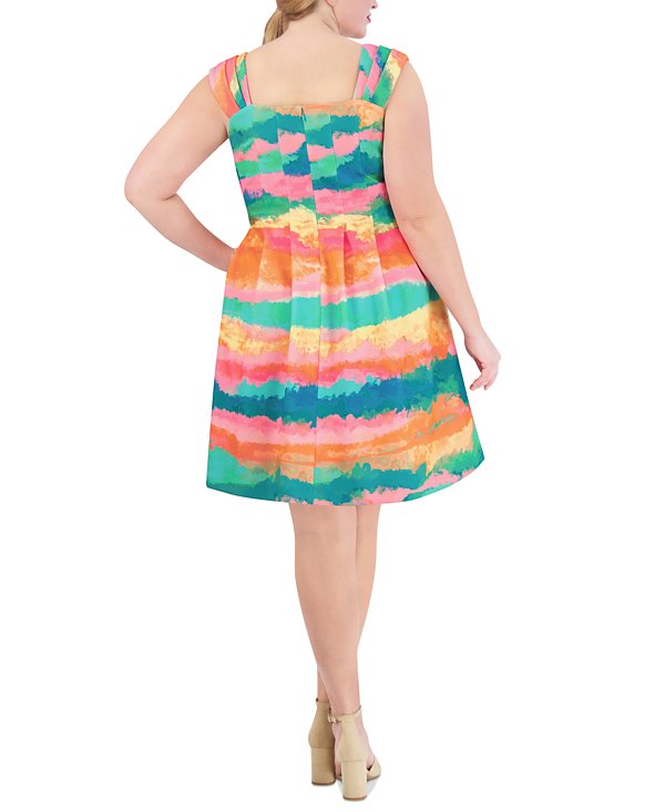 Vestido acampanado con escote cuadrado