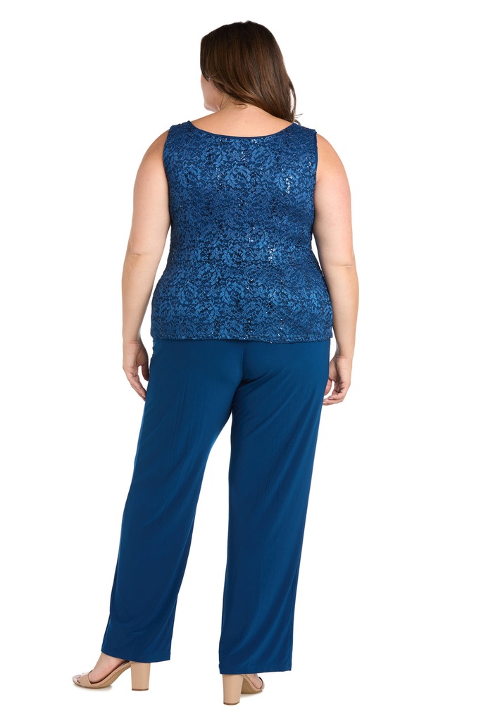 Traje de pantalón de encaje y perlas