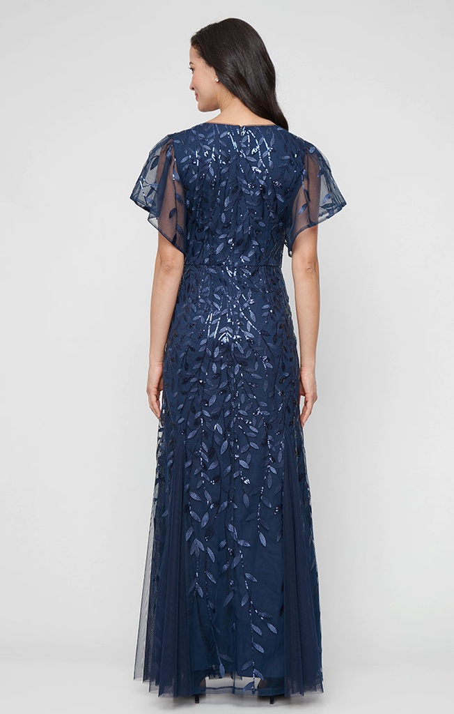 Vestido con aplicaciones florales