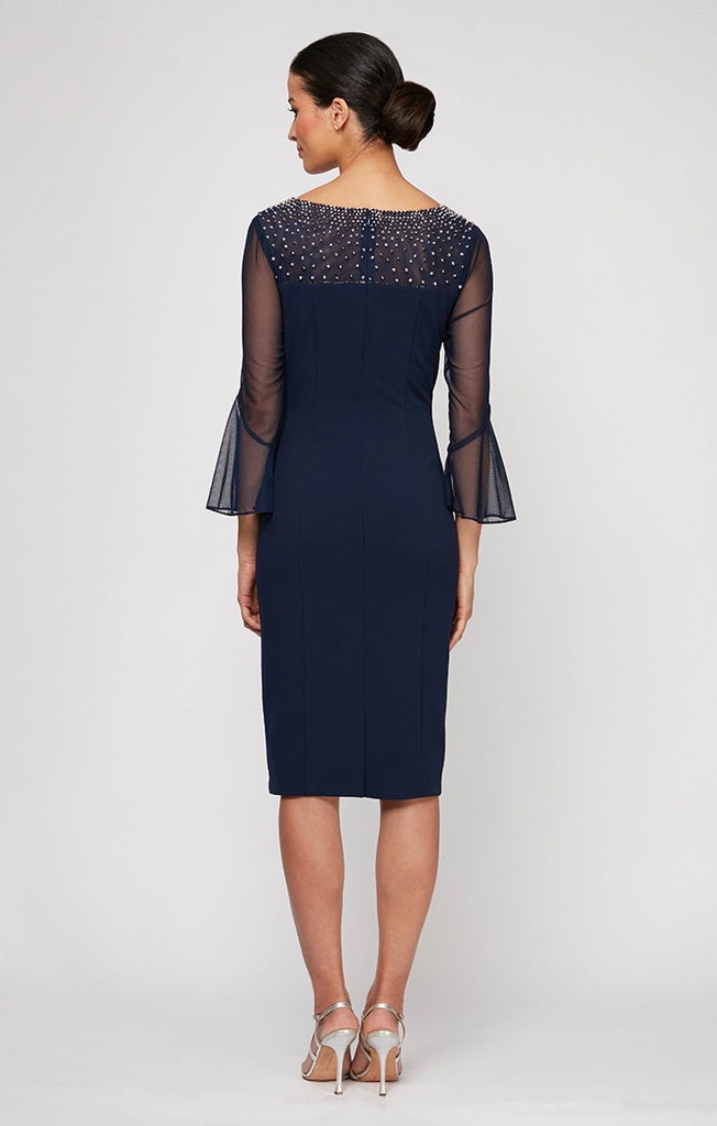 Vestido drapeado con cascada