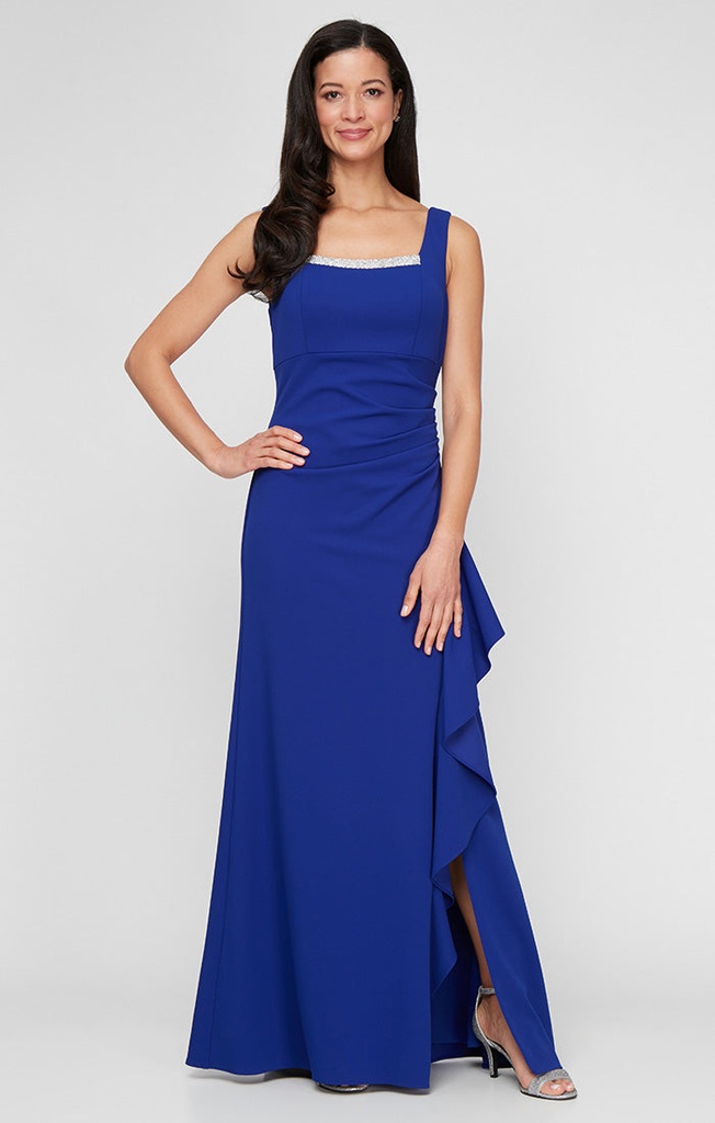 Vestido con bolero de escote de pedrería