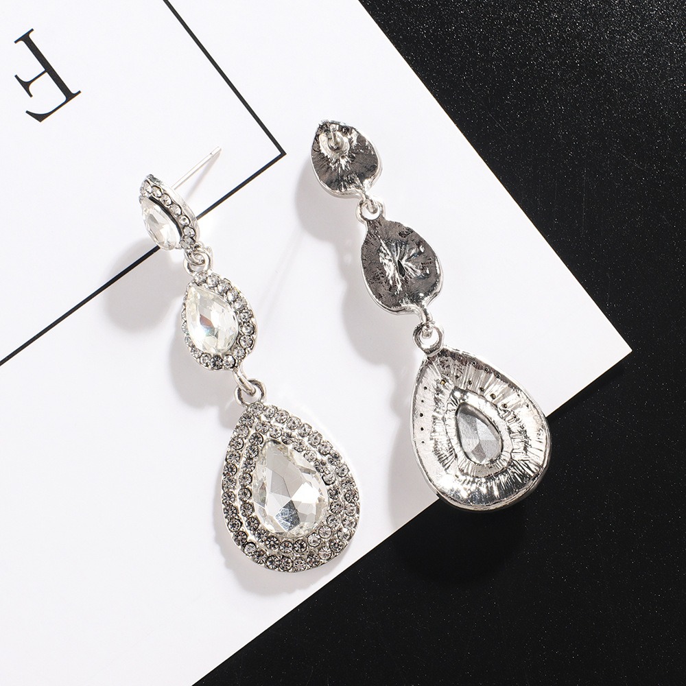 Aretes con diamantes de gota de agua (copia)