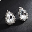 Juego de collar con aretes de gota