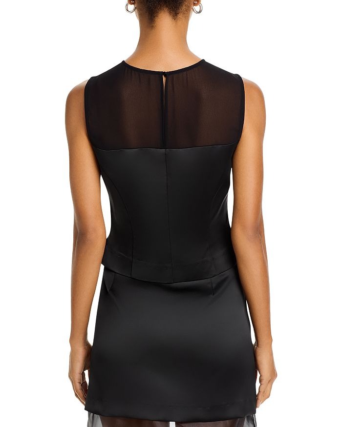 Blusa crop con escote ilusión