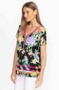 Blusa floral con cuello abotonado