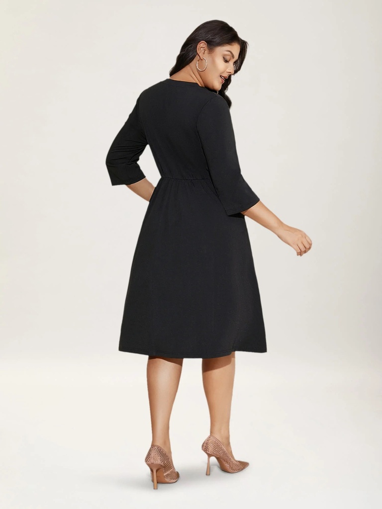 Vestido con escote patchwork brillante