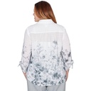 Blusa floral de diseño acuarela