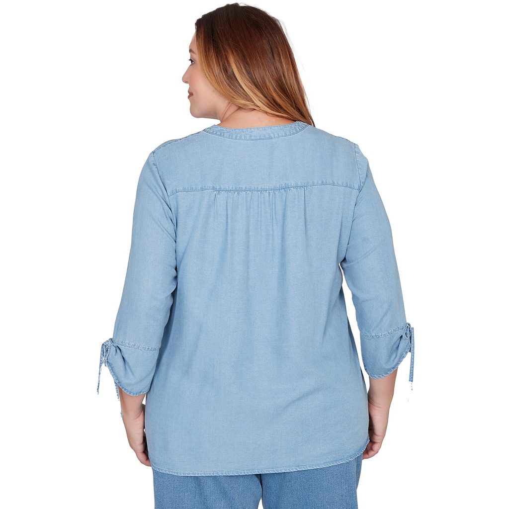 Blusa texturizada de diseño floral