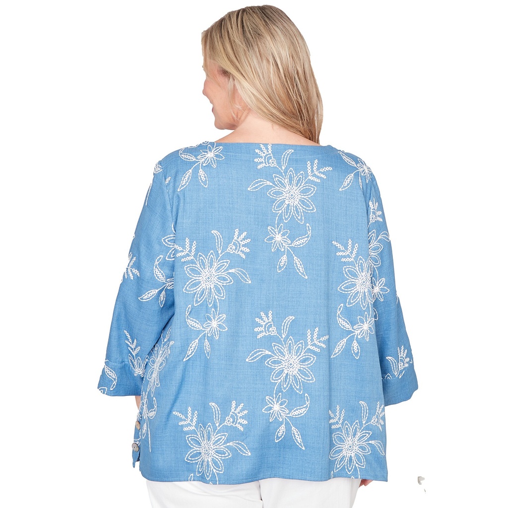 Blusa texturizada de diseño floral