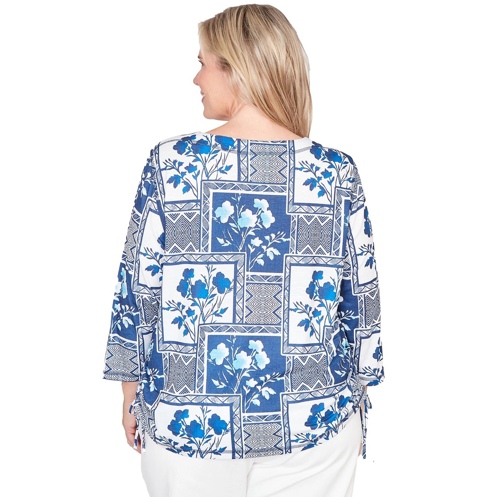 Blusa floral de diseño acuarela