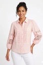 Blusa con detalles de encaje de ganchillo