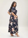 Vestido floreado con escote cruzado