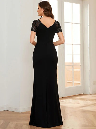 Vestido de cintura fruncida