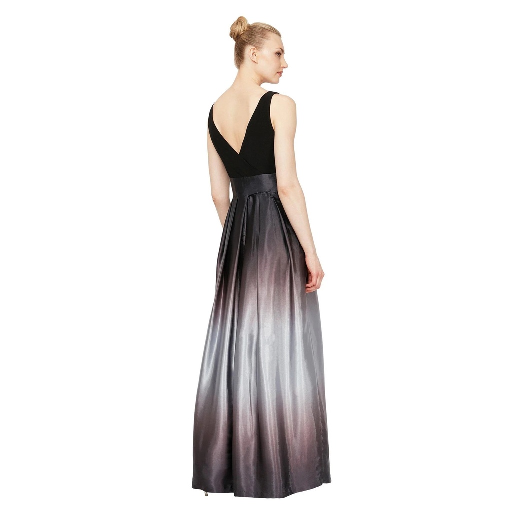 Vestido con falda plisada y degradado (copia)