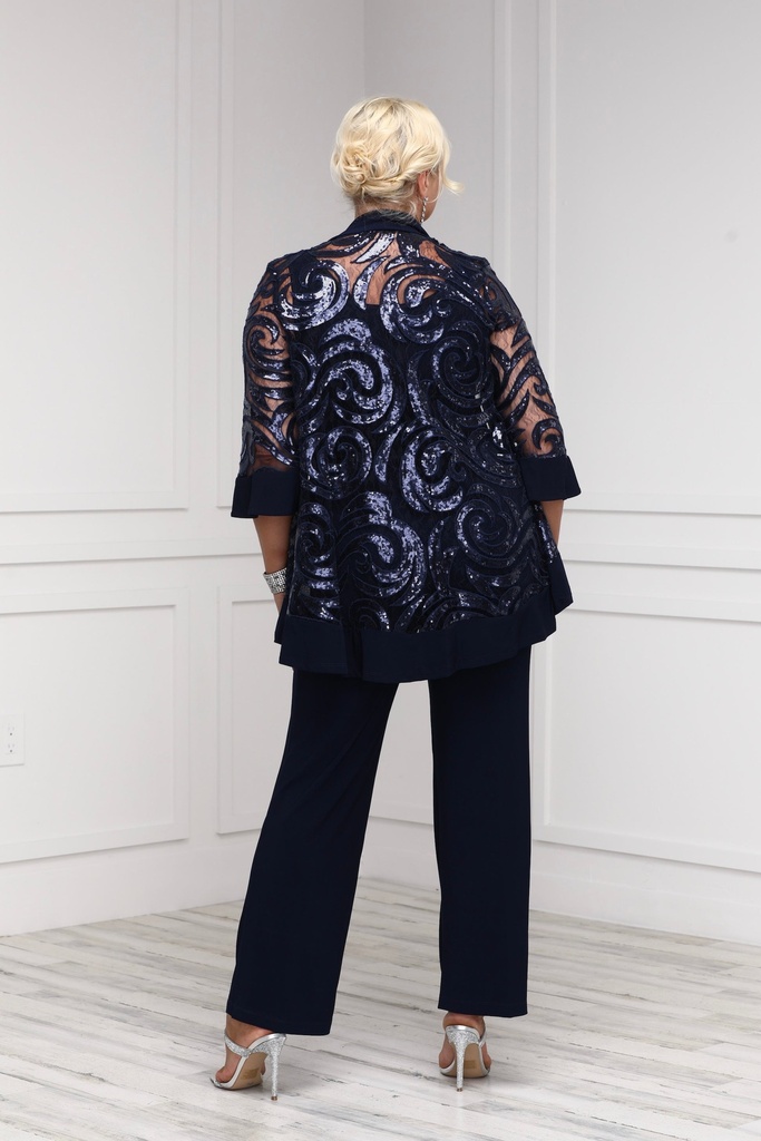 Traje de 3 piezas con chaqueta y collar