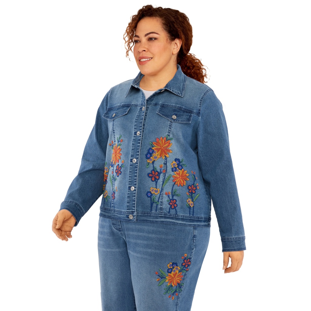 Chaqueta vaquera con bordado de flores