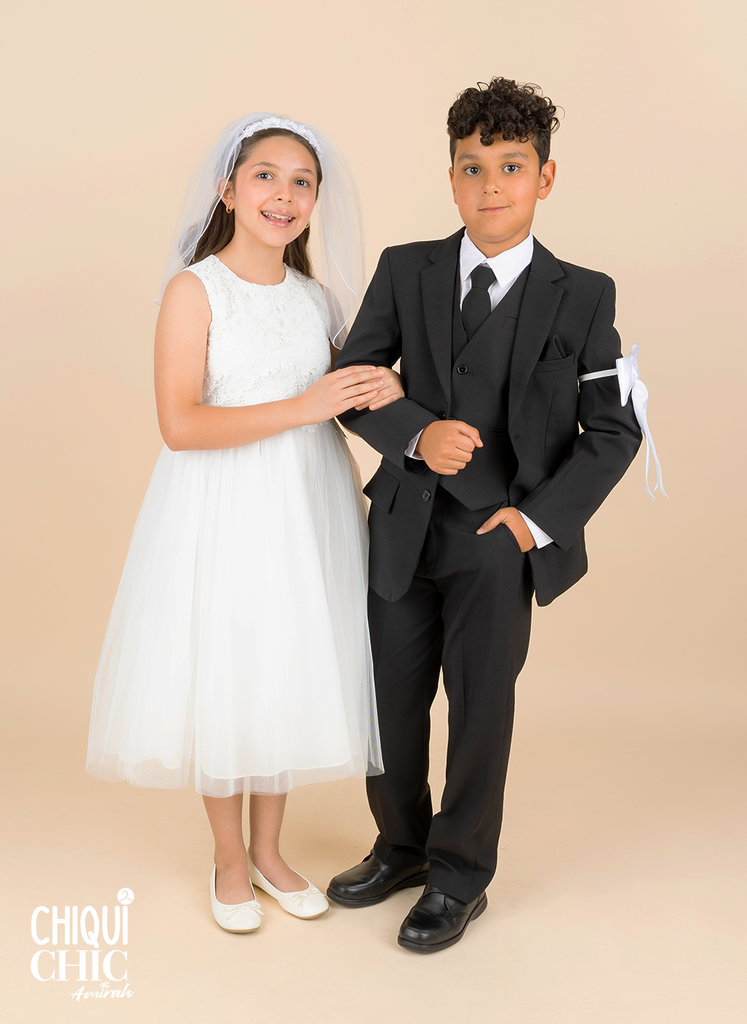 Vestido con encaje y falda de tul