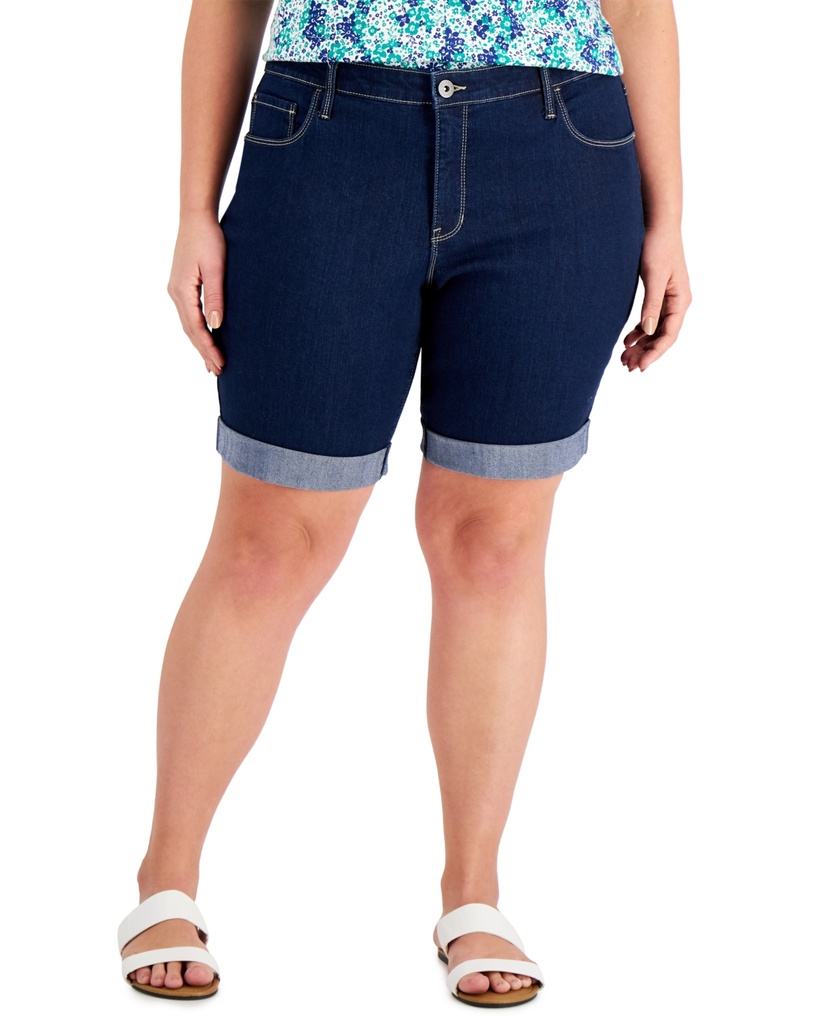 Bermudas enrolladas de mezclilla